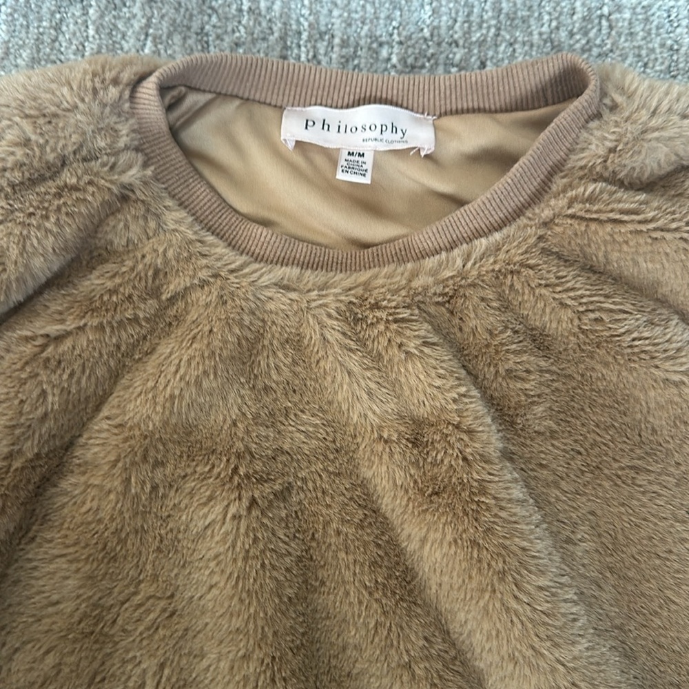 Faux fur Philosophy Pull Over - Picture 3 of 6